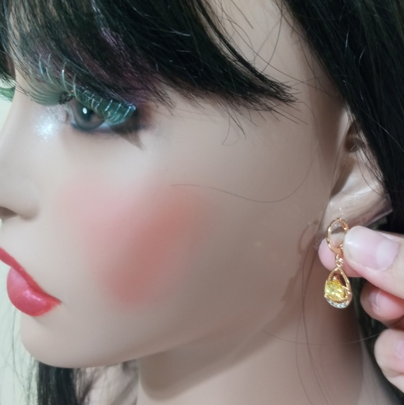 Yellow cz water drop earrings - Picture 5 of 5